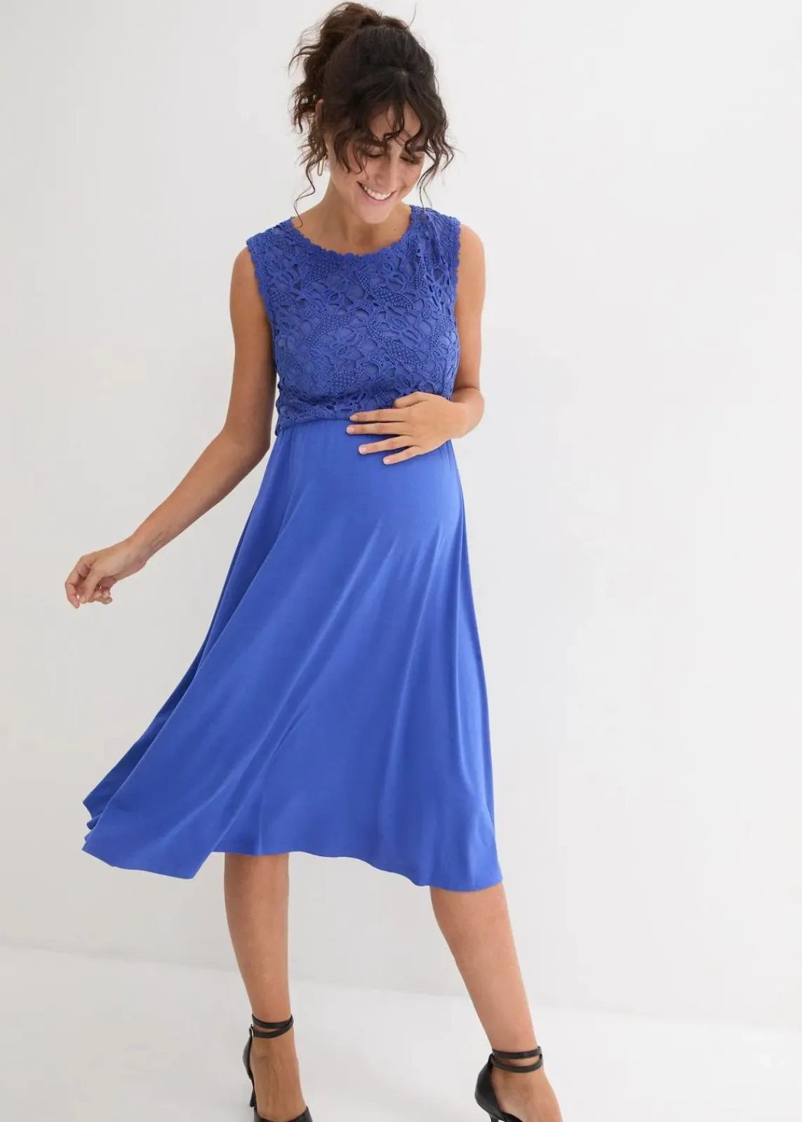 bonprix Nachhaltigere Materialien|Umstandsmode^Umstandskleid mit Spitze aus Jersey blau
