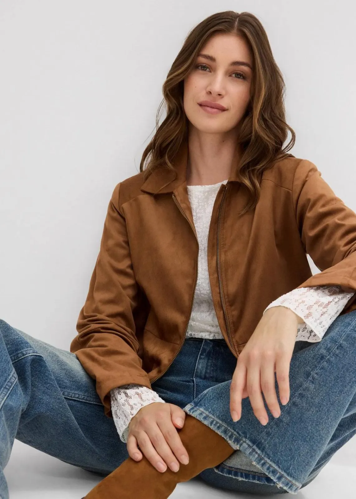 bonprix Bekleidung·Hosen|Jacken & Mäntel^Velourslederimitat-Jacke gewürzbraun