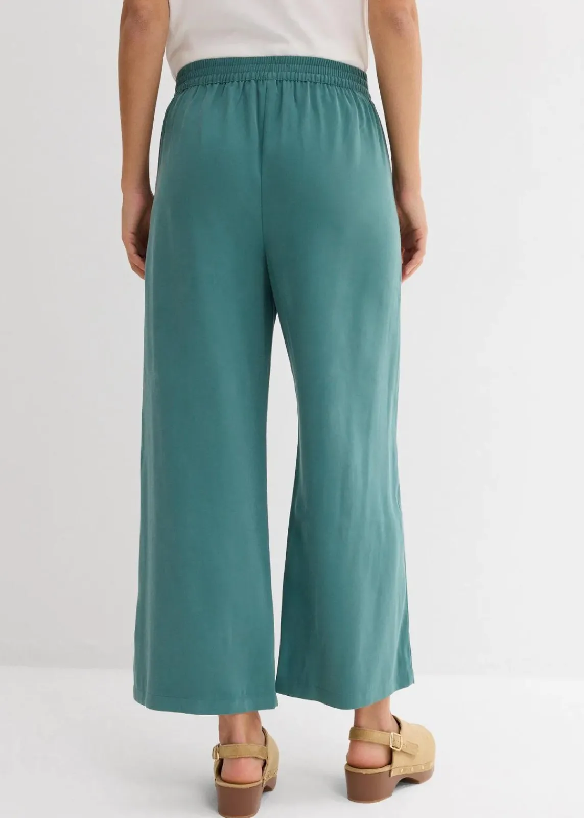 bonprix Hosen|Bekleidung·Kleider^Verkürzte Hose aus weichem Viskose-Mix graugrün