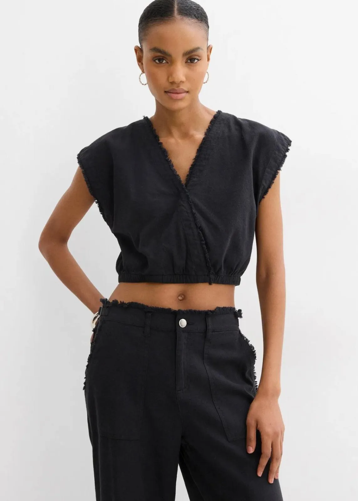 bonprix Blusen & Tuniken|Shirts & Tops^Verkürztes Blusentop schwarz