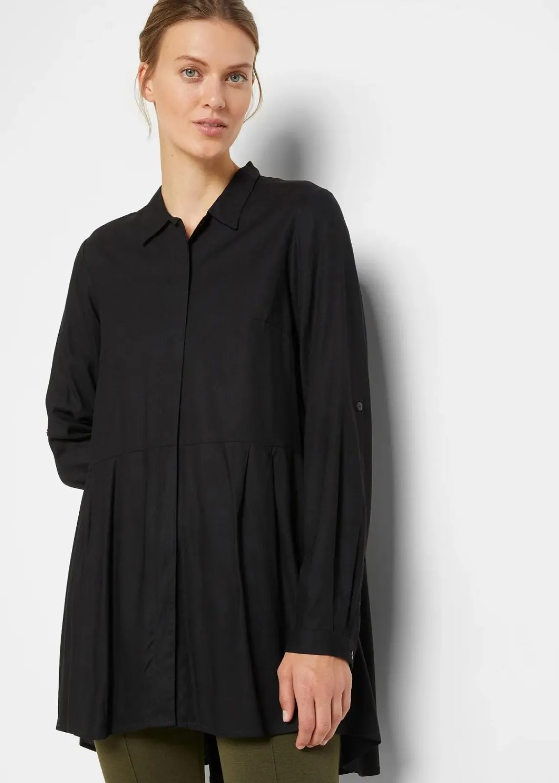 bonprix Bekleidung·Jacken & Mäntel|Blusen & Tuniken^Vokuhila-Bluse aus reiner Viskose schwarz