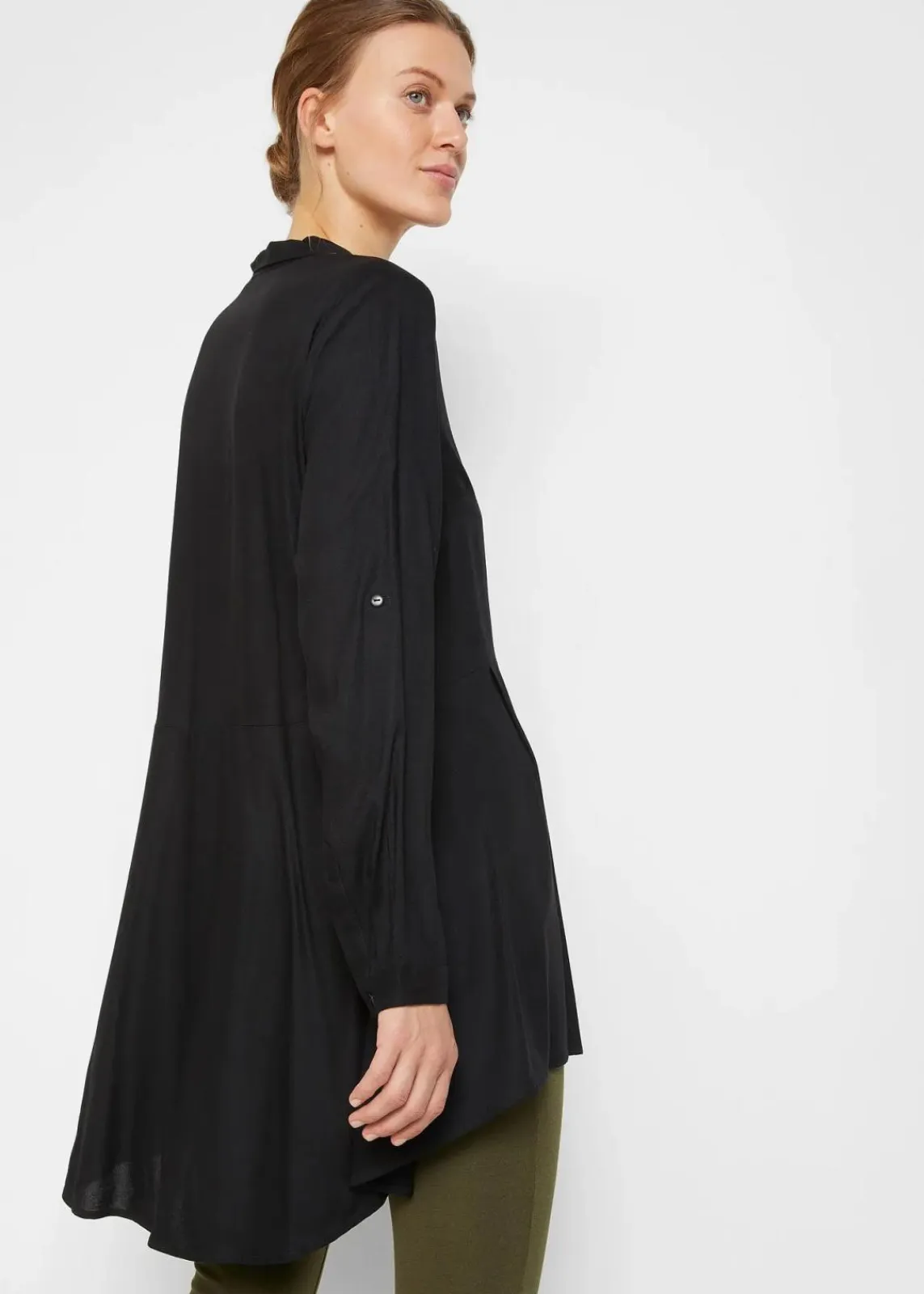 bonprix Bekleidung·Jacken & Mäntel|Blusen & Tuniken^Vokuhila-Bluse aus reiner Viskose schwarz