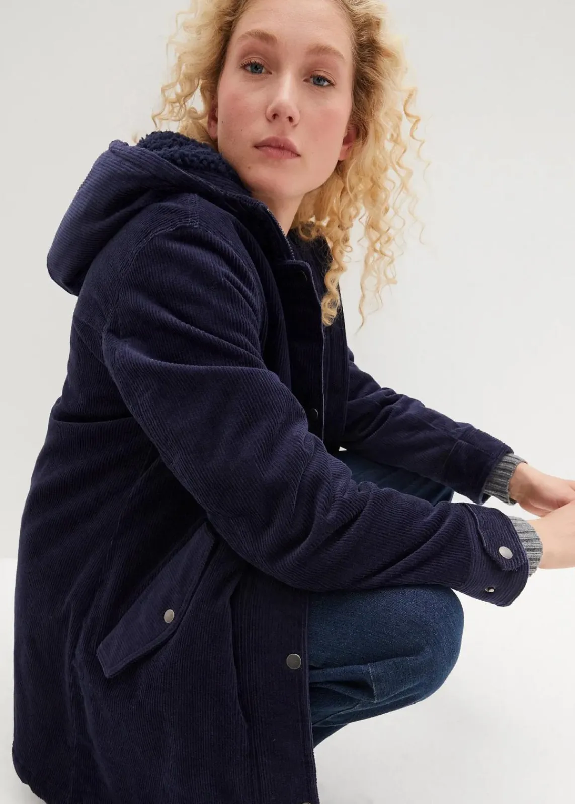 bonprix Jacken & Mäntel|Bekleidung·Hosen^Warmer Cord-Parka mit Teddy-Futter in der Kapuze, in A-Linie dunkelblau