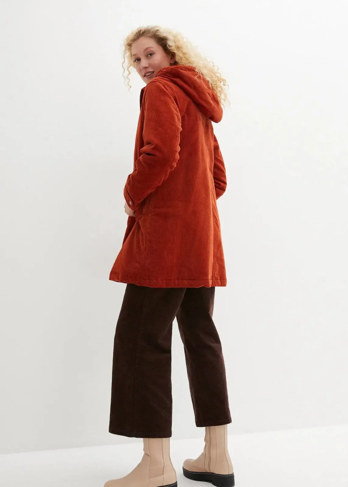bonprix Bekleidung·Hosen|Jacken & Mäntel^Warmer Cord-Parka mit Teddy-Futter in der Kapuze, in A-Linie rostbraun