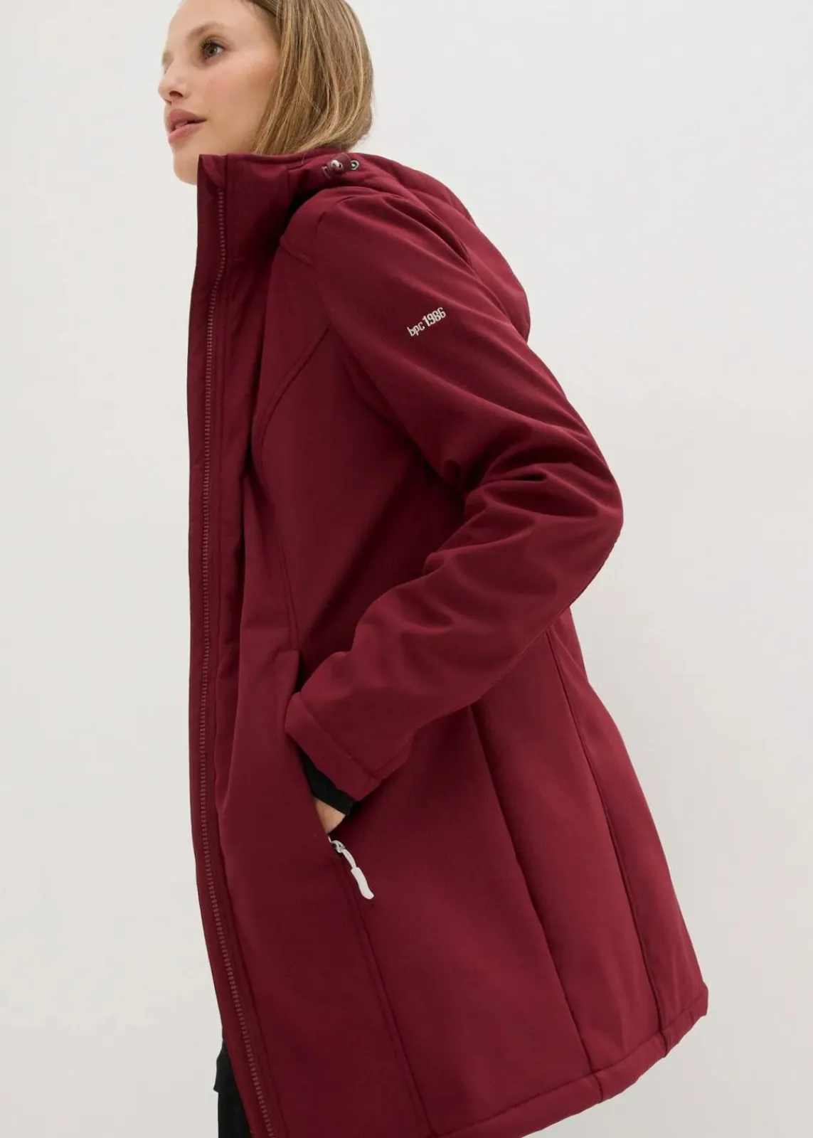 bonprix Jacken & Mäntel|Bekleidung·Hosen^wasserabweisende Funktions-Softshell-Longjacke, Kuschelfleece ahornrot