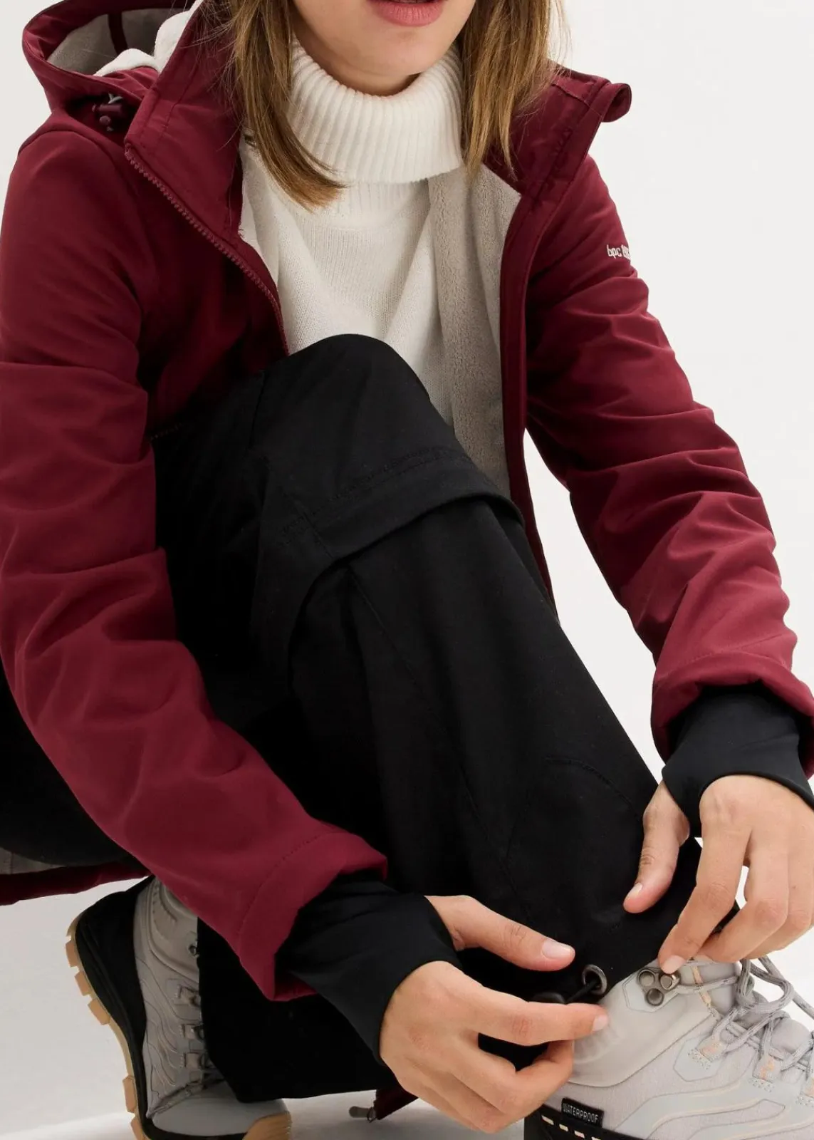 bonprix Jacken & Mäntel|Bekleidung·Hosen^wasserabweisende Funktions-Softshell-Longjacke, Kuschelfleece ahornrot