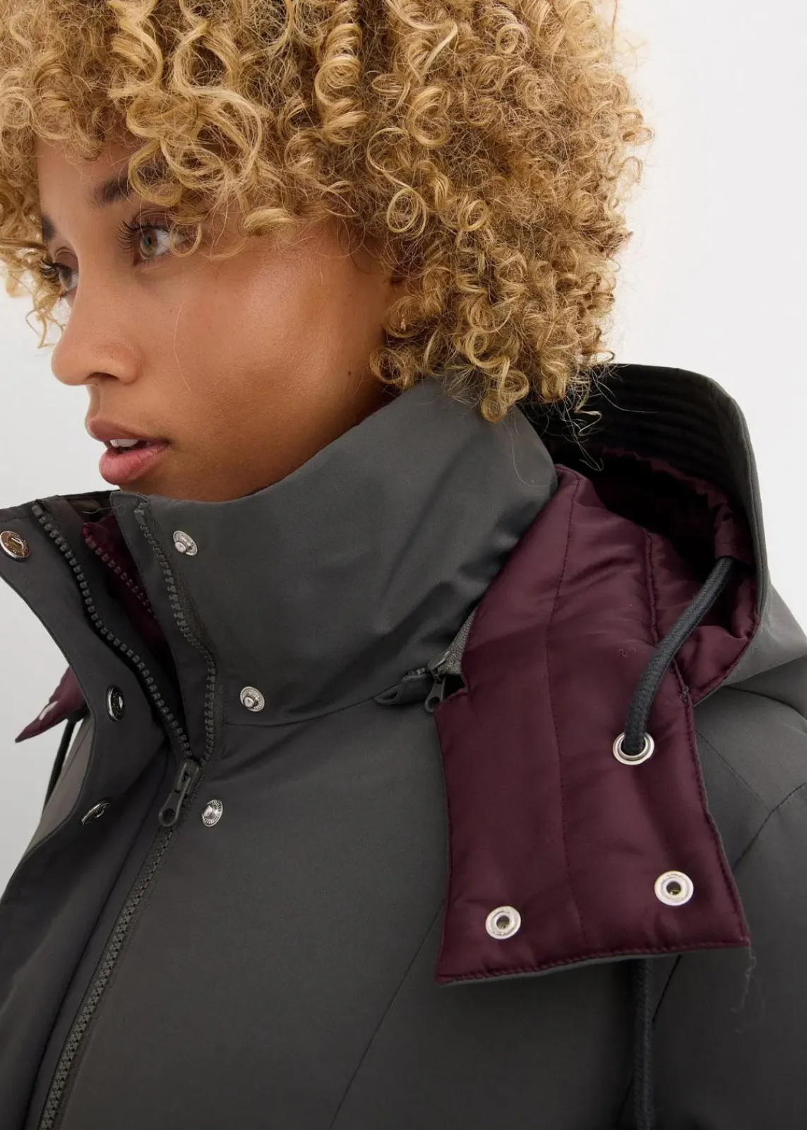 bonprix Bekleidung·Hosen|Jacken & Mäntel^Wasserabweisende Outdoorjacke, 2in1-Optik anthrazit