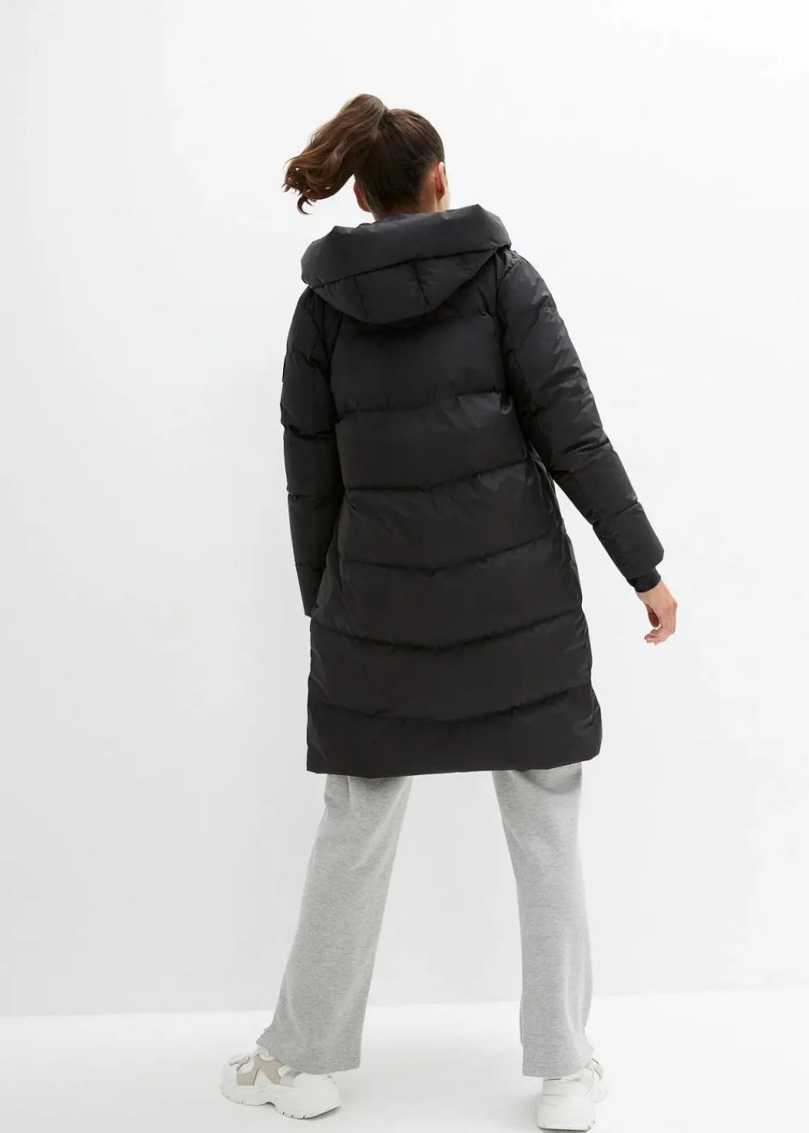 bonprix Bekleidung·Hosen|Jacken & Mäntel^wasserabweisender Daunenmantel mit bedrucktem Innenfutter schwarz