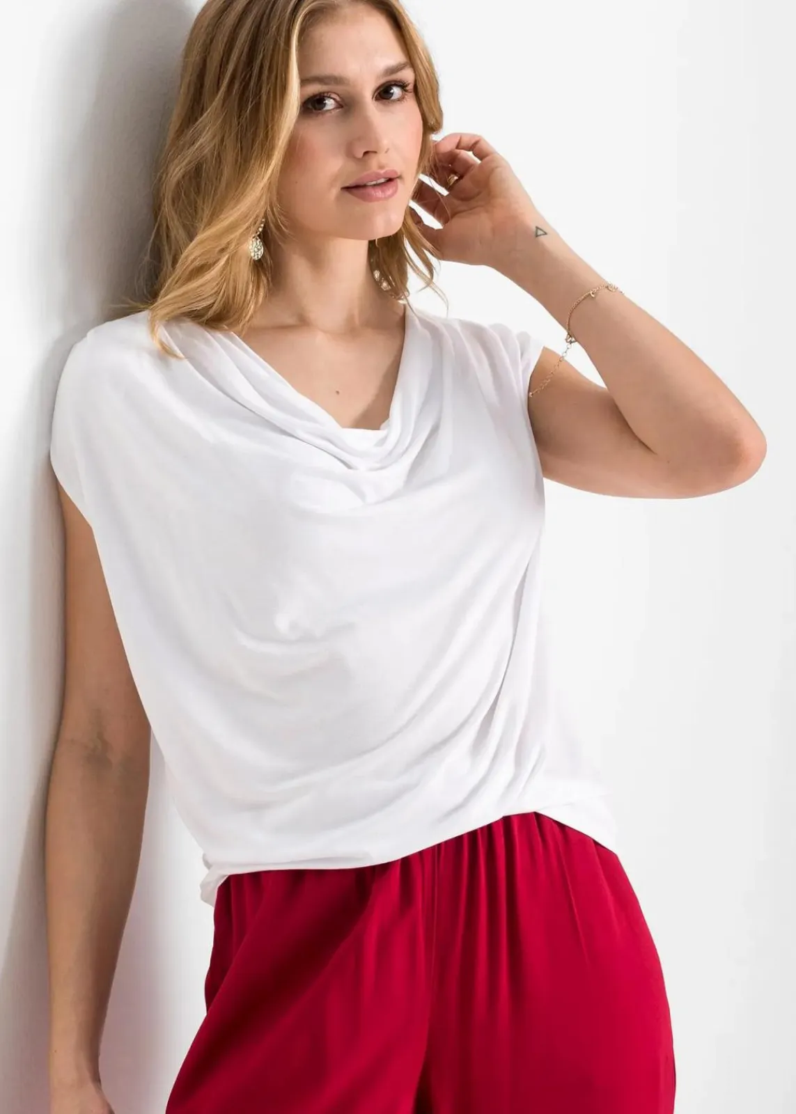 bonprix Nachhaltigere Materialien|Shirts & Tops^Wasserfall-Shirt aus Viskose-Mix weiß
