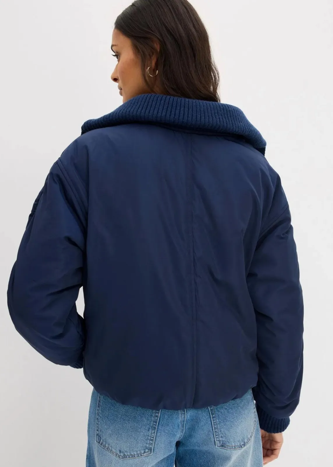 bonprix Nachhaltigere Materialien|Jacken & Mäntel^Wattierte Jacke mit Strickbündchen dunkelblau