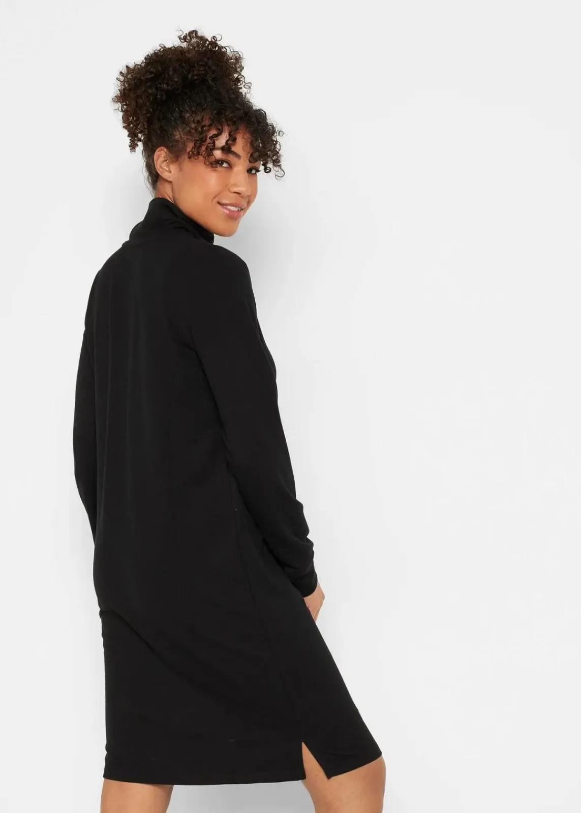bonprix Bekleidung·Blusen & Tuniken|Bekleidung·Pullover & Strickjacken^Weiches Sweatkleid schwarz bedruckt