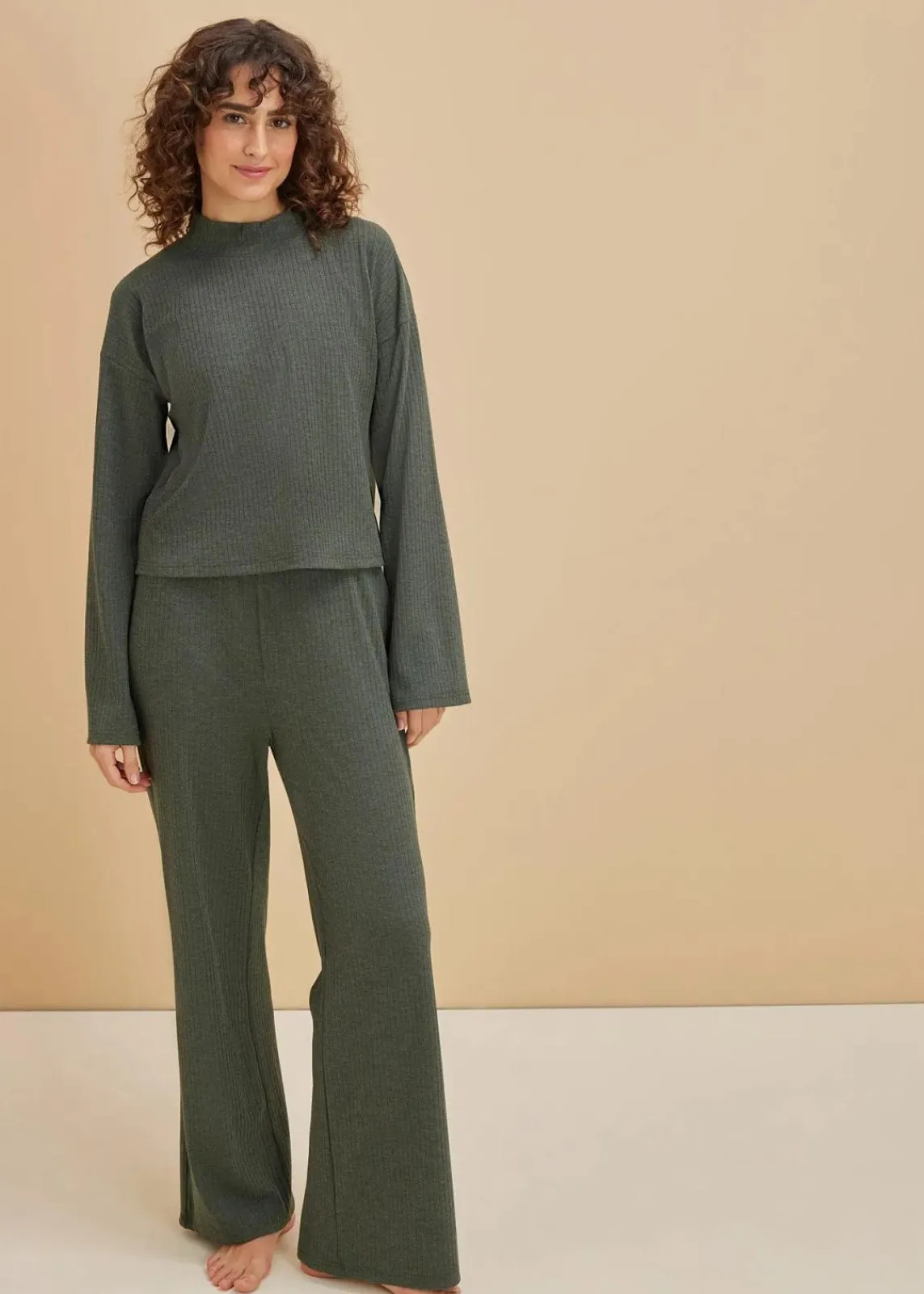 bonprix Wäsche·Nachtwäsche|Wäsche·Homewear^Weit geschnittener Loungewear Hausanzug aus weicher Rippe dunkelgrün meliert