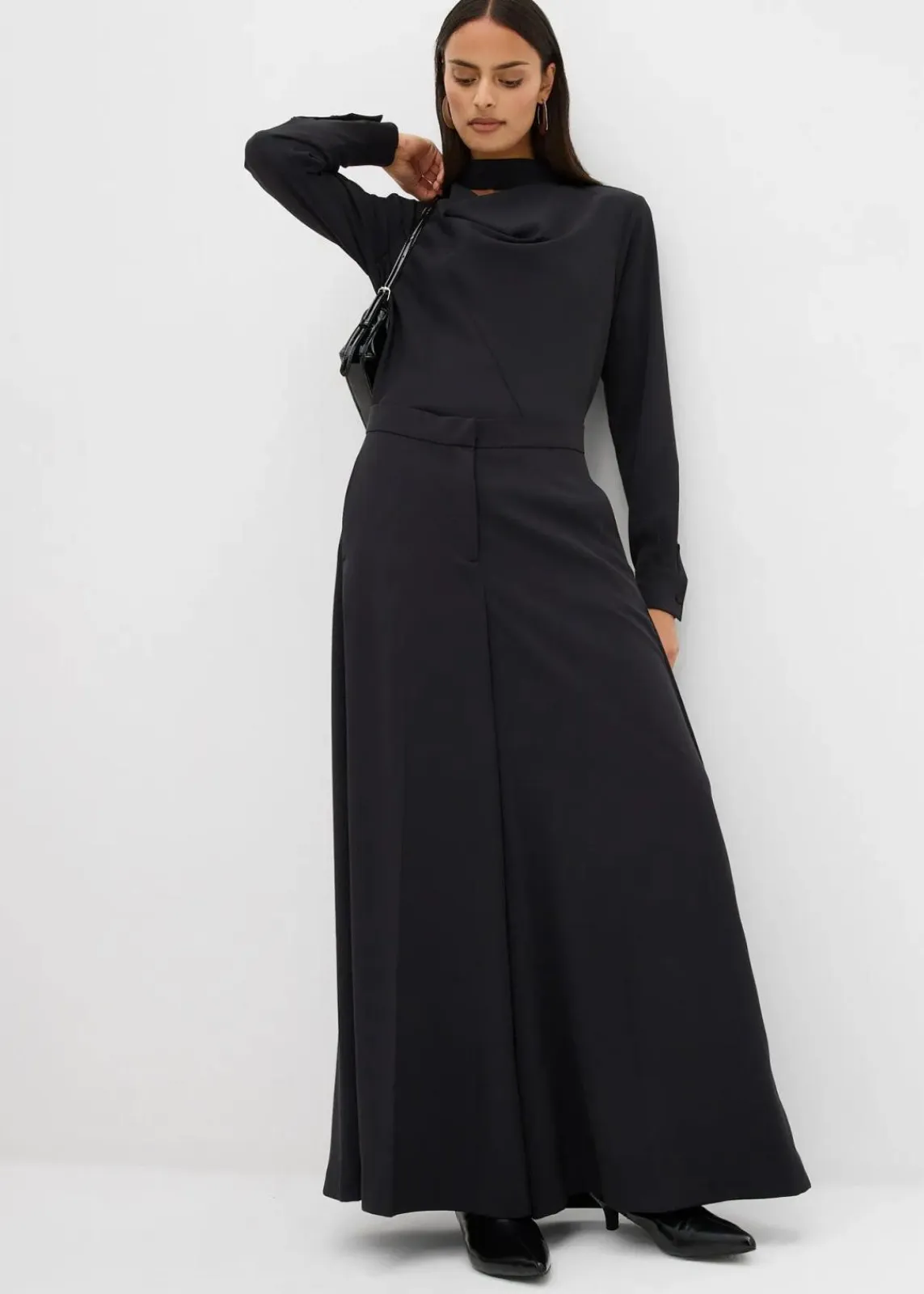 bonprix Bekleidung·Kleider|Hosen^Weite fließende Hose mit Komfortbund schwarz