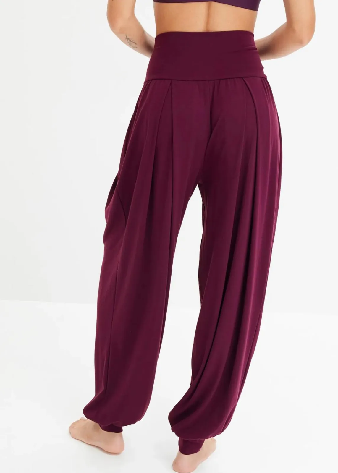 bonprix Hosen|Sportbekleidung^Weite Sporthose mit umklappbaren Bund holunderbeere