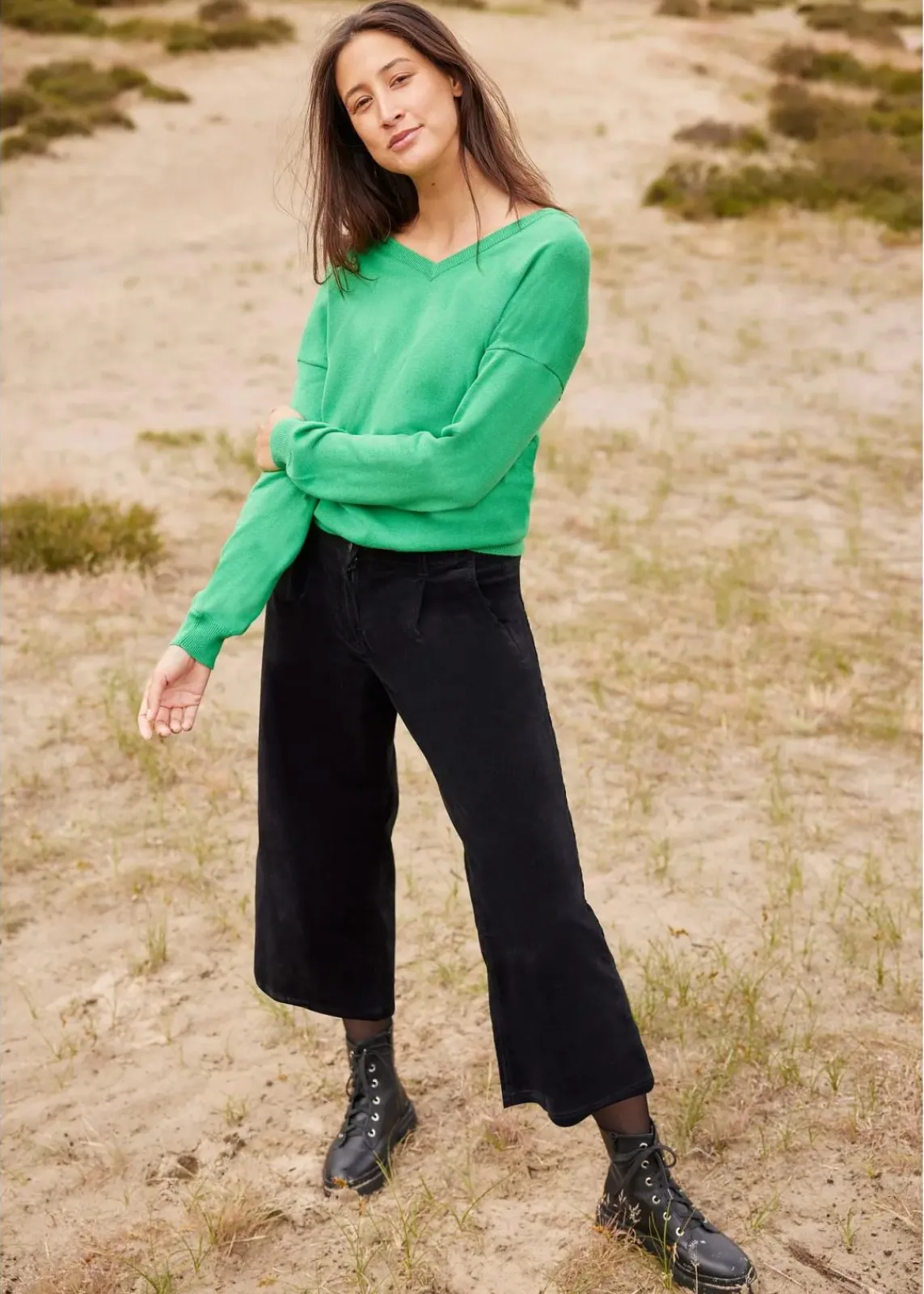bonprix Hosen|Bekleidung·Kleider^Weite Stretchcord-Culotte mit High-Waist-Bequembund, 7/8-Länge schwarz