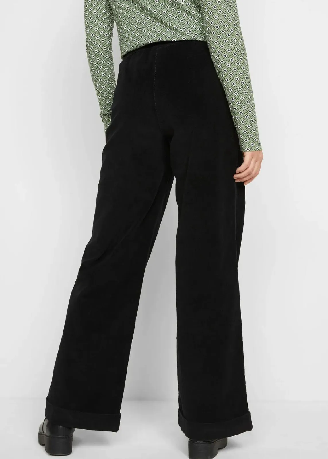 bonprix Hosen|Bekleidung·Kleider^Weite Stretch-Cordhose, High-Waist schwarz