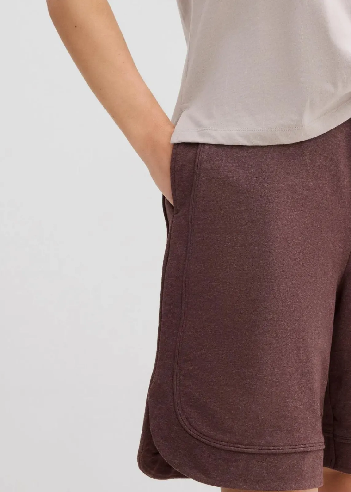 bonprix Bekleidung·Outdoorbekleidung|Bekleidung·Kleider^Weite Sweat-Shorts aus Baumwoll-Mix terrabraun meliert