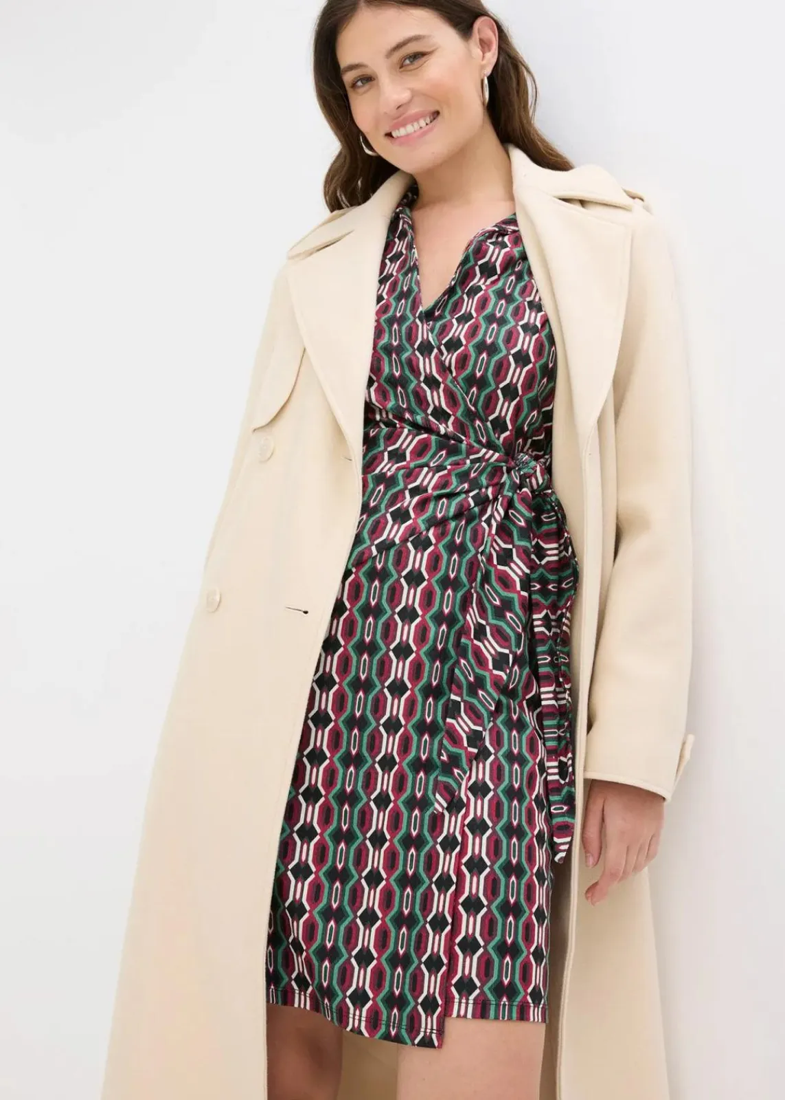 bonprix Bekleidung·Pullover & Strickjacken|Kleider^Wickelkleid aus strukturiertem Jersey schwarz/bordeaux/grün bedruckt