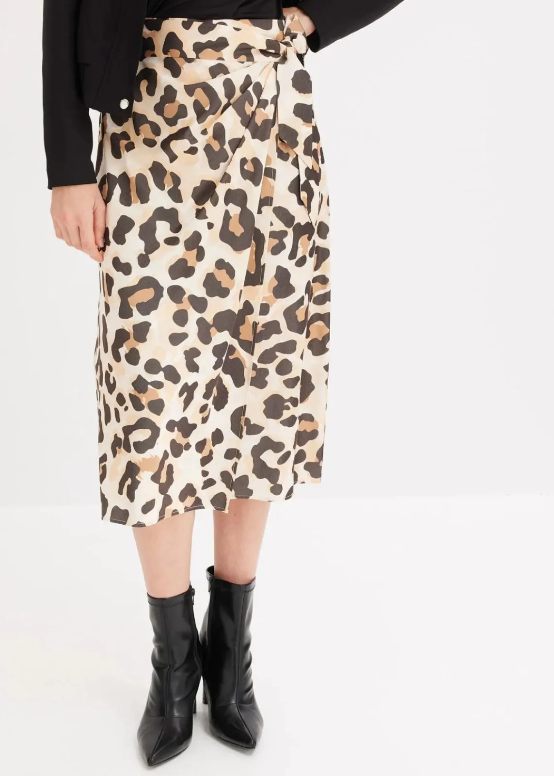bonprix Bekleidung·Sportbekleidung|Röcke^Wickelrock aus feinem Viskose-Mix beige leo bedruckt