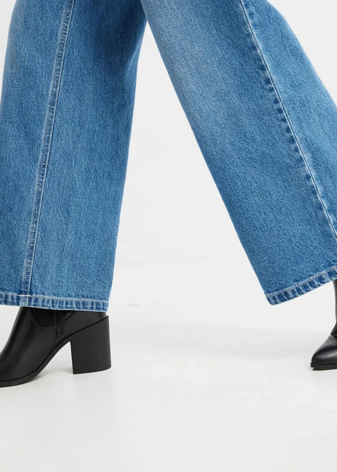 bonprix Jeans|Bekleidung·Shirts & Tops^Wide Leg Jeans Mid Waist blau denim used