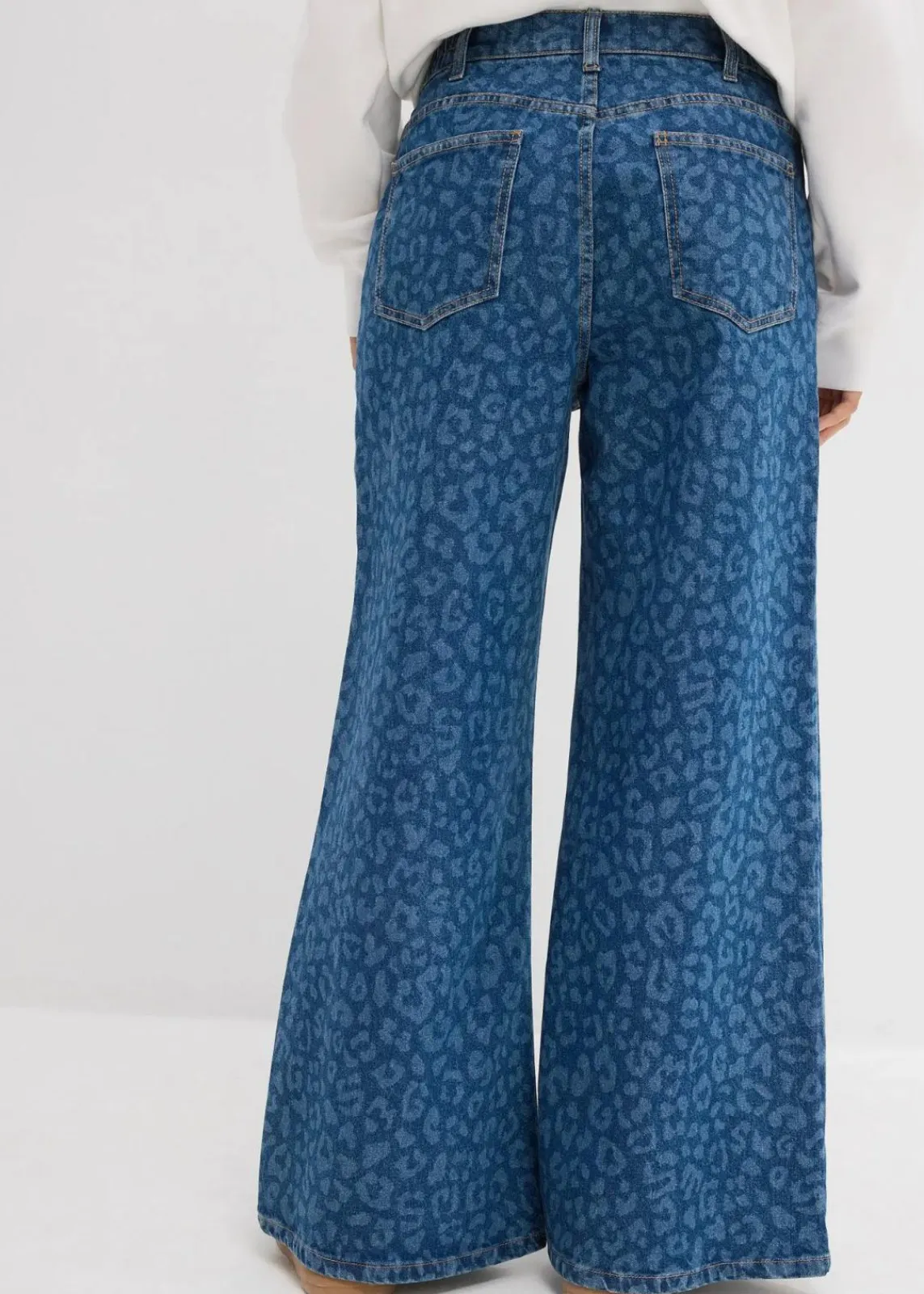 bonprix Kurzgrößen|Bekleidung·Shirts & Tops^Wide-Leg-Jeans Mid Waist blau denim leo bedruckt