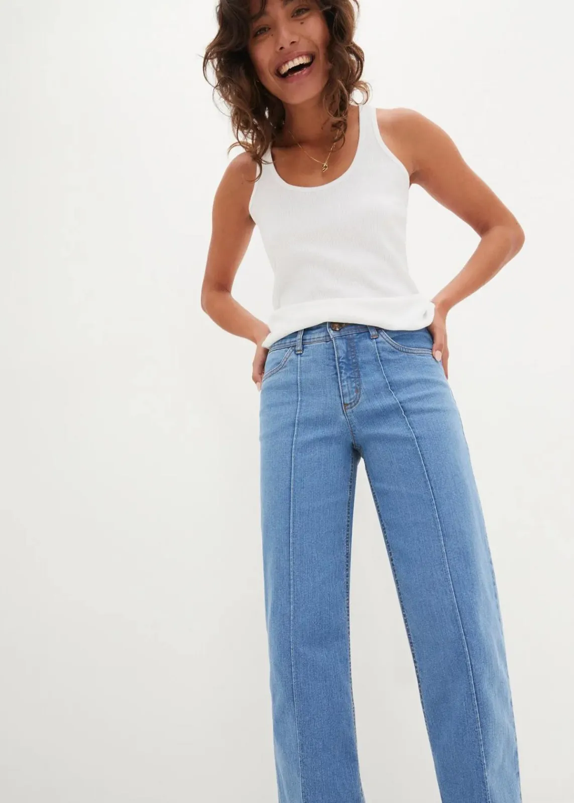 bonprix Bekleidung·Shirts & Tops|Jeans^Wide-Leg-Jeans, Mid Waist, cropped hellblau denim