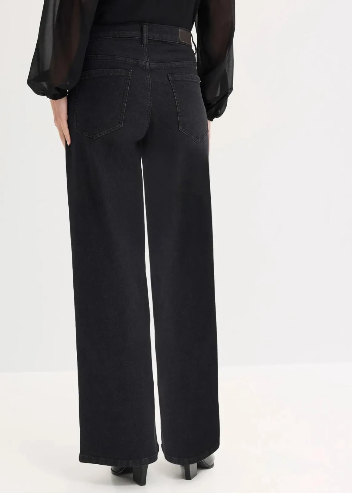 bonprix Bekleidung·Shirts & Tops|Jeans^Wide-Leg-Jeans Mid Waist mit Strassapplikation schwarz denim