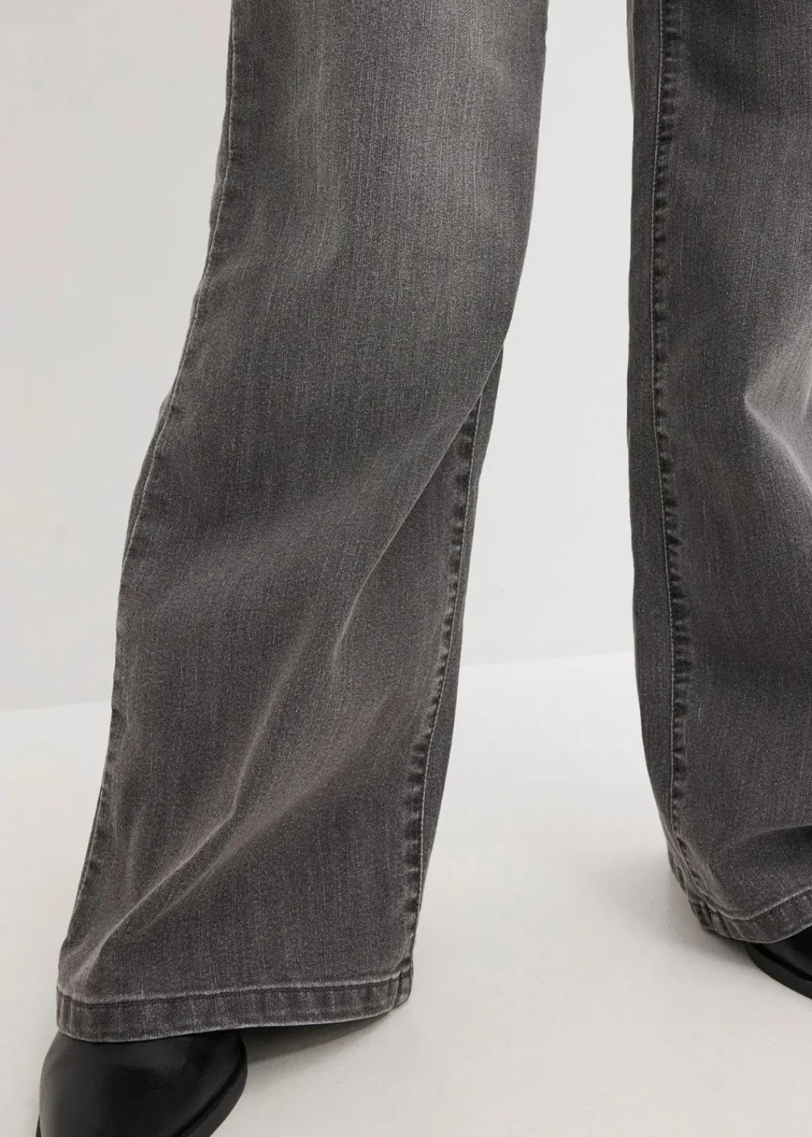 bonprix Jeans|Kurzgrößen^Wide-Leg-Jeans, Mid Waist, Stretch grau denim