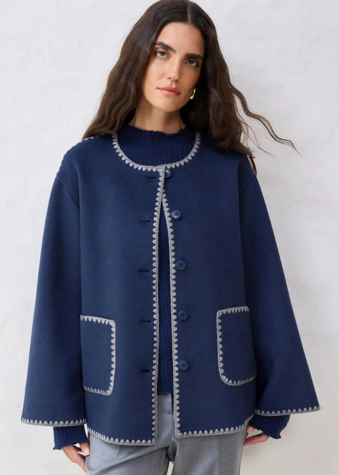 bonprix Bekleidung·Hosen|Jacken & Mäntel^Wolljacke mit Zierstickerei (2tlg. Set mit Schal) dunkelblau