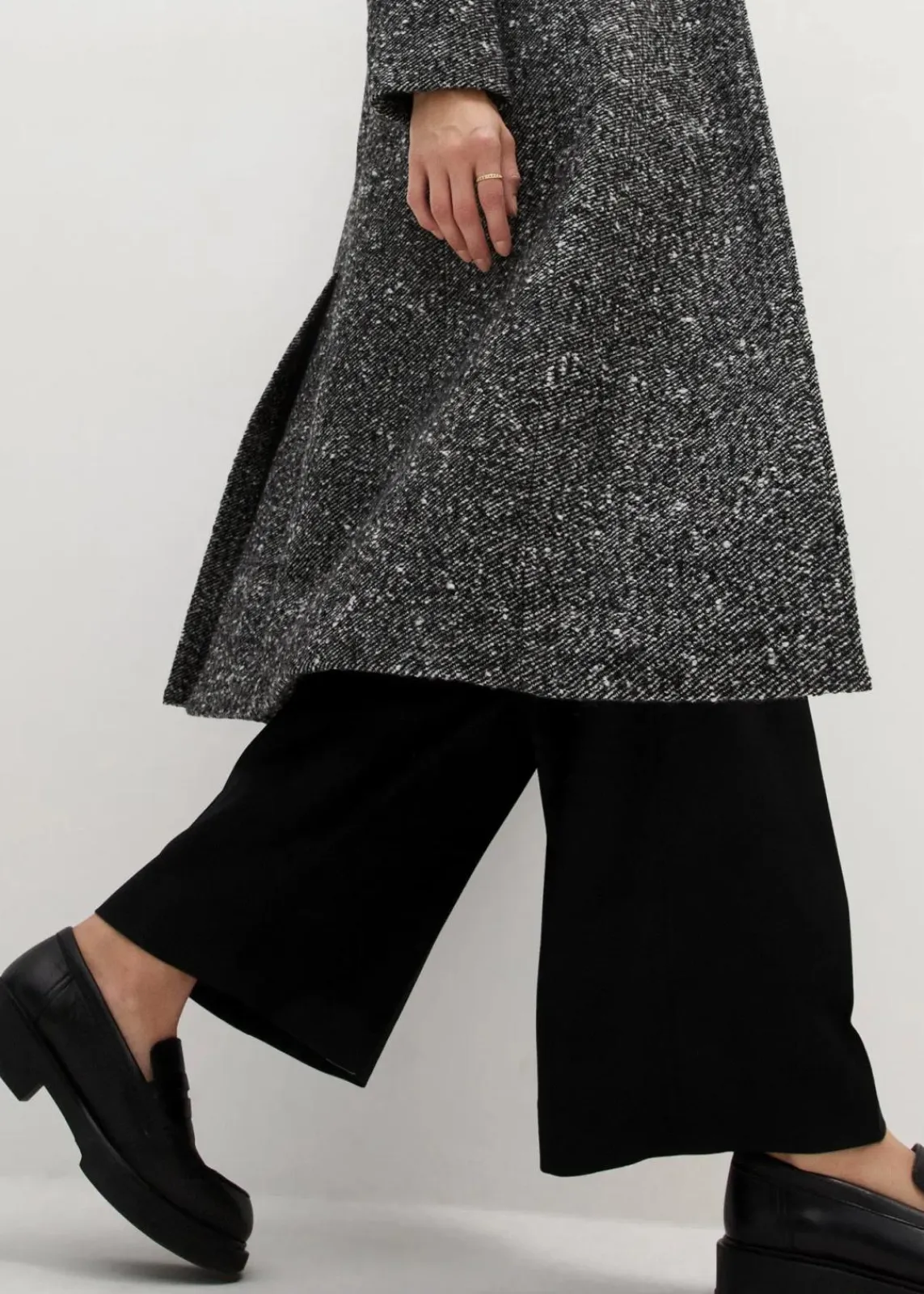 bonprix Bekleidung·Hosen|Jacken & Mäntel^Wollmantel mit Struktur schwarz