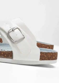 bonprix Hausschuhe|Sommerschuhe^Zehenstegpantoletten mit dekorativer Schnalle weiß/jeansblau