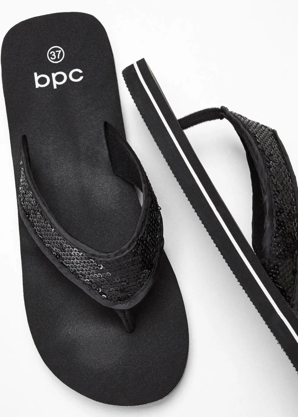 bonprix Strandmode|Sommerschuhe^Zehenstegpantoletten mit Pailletten schwarz